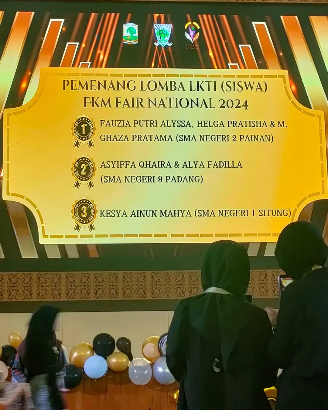 Siswa SMAN 2 Painan Raih Juara 1 Lomba Karya Tulis Ilmiah Tingkat Nasional di Universitas Andalas