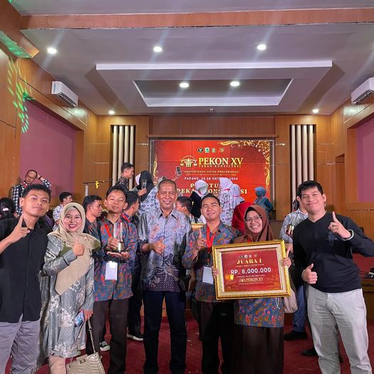 SMAN 2 Painan Raih Juara 1 Lomba Debat Konstitusi di Pekan Konstitusi XV Tahun 2024